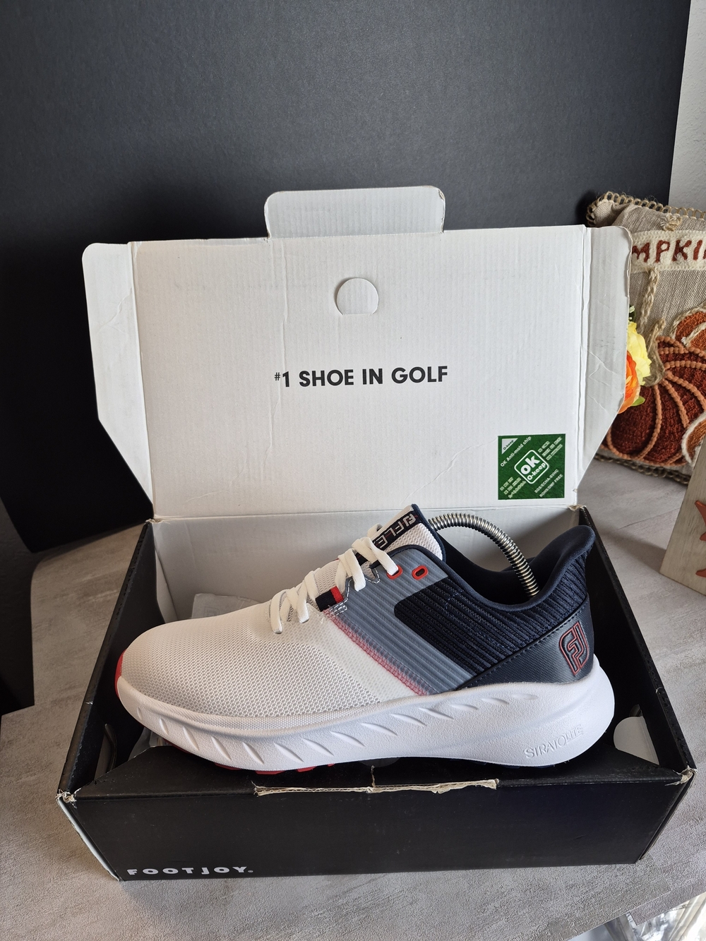 FootJoy Men's White/Navy Golf Shoes. New in Box! Size 8
